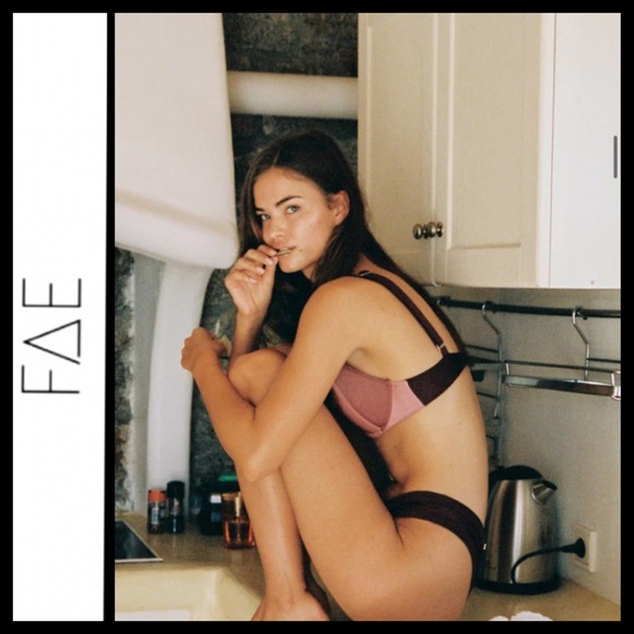 NWT Fae Hammond Bikini Top - Picture 4 of 10